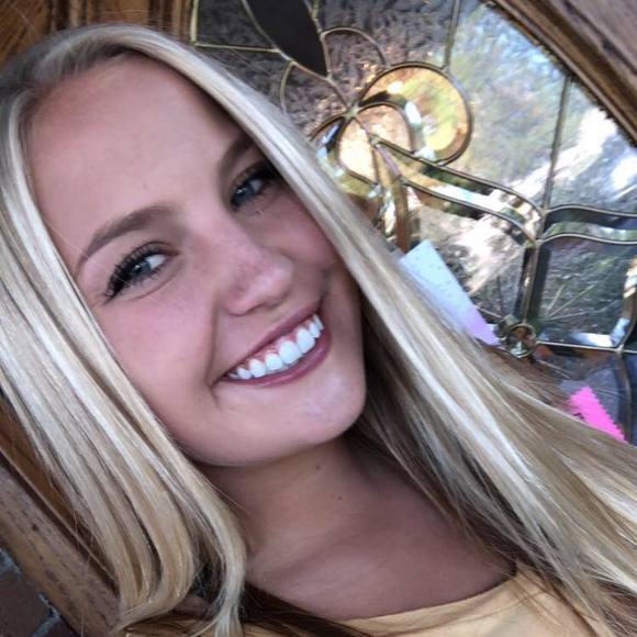 Meet your Posher, Rachel - Picture 1 of 1